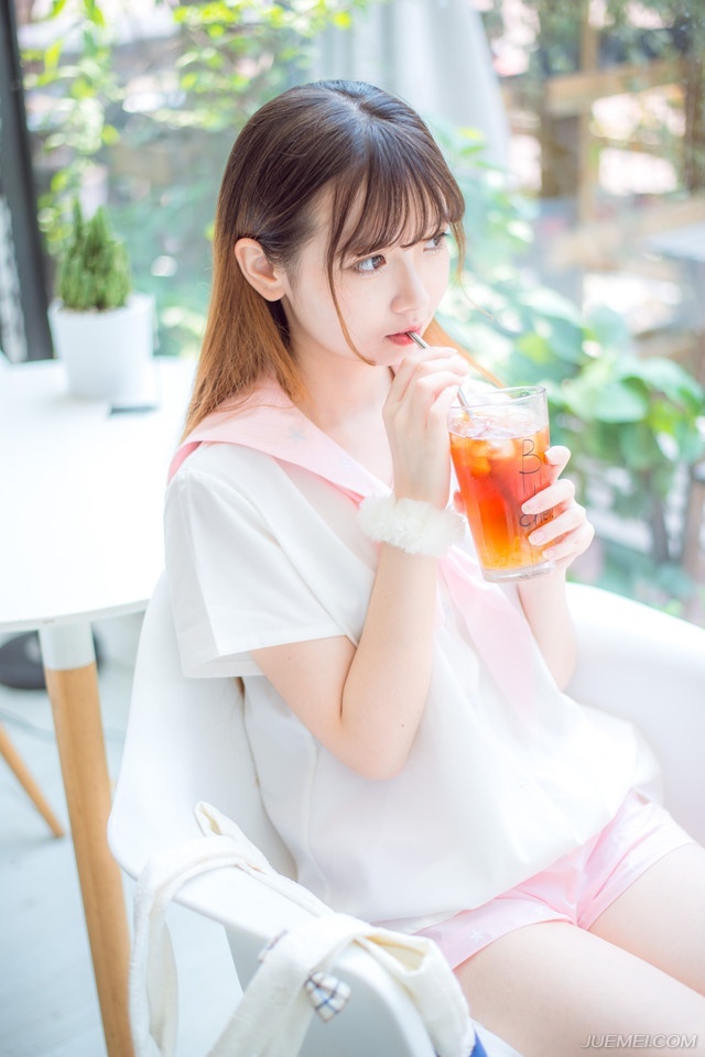 梦想绿色的校园，永远有浓厚的书香;梦想阳光的校园，永远有关爱的永恒。